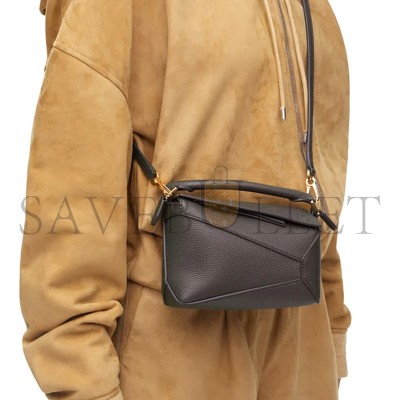 LOEWE MINI PUZZLE EDGE BAG IN SOFT GRAINED CALFSKIN A510P88X16-1220 (18*12.5*8cm)