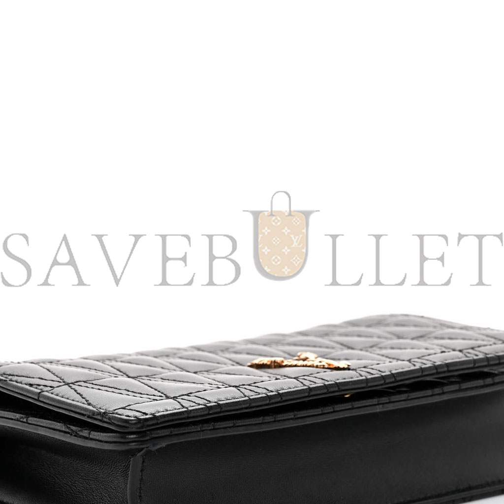 VERSACE NAPPA QUILTED VIRTUS CLUTCH BAG BLACK (20*11*4cm) VERSACE NAPPA QUILTED VIRTUS CLUTCH BAG BLACK (20*11*4cm)
