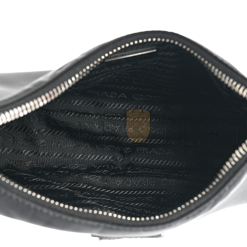 PRADA TESSUTO NYLON SAFFIANO MINI RE-EDITION 2005 BAG BLACK (23*14*8cm) PRADA TESSUTO NYLON SAFFIANO MINI RE-EDITION 2005 BAG BLACK (23*14*8cm)