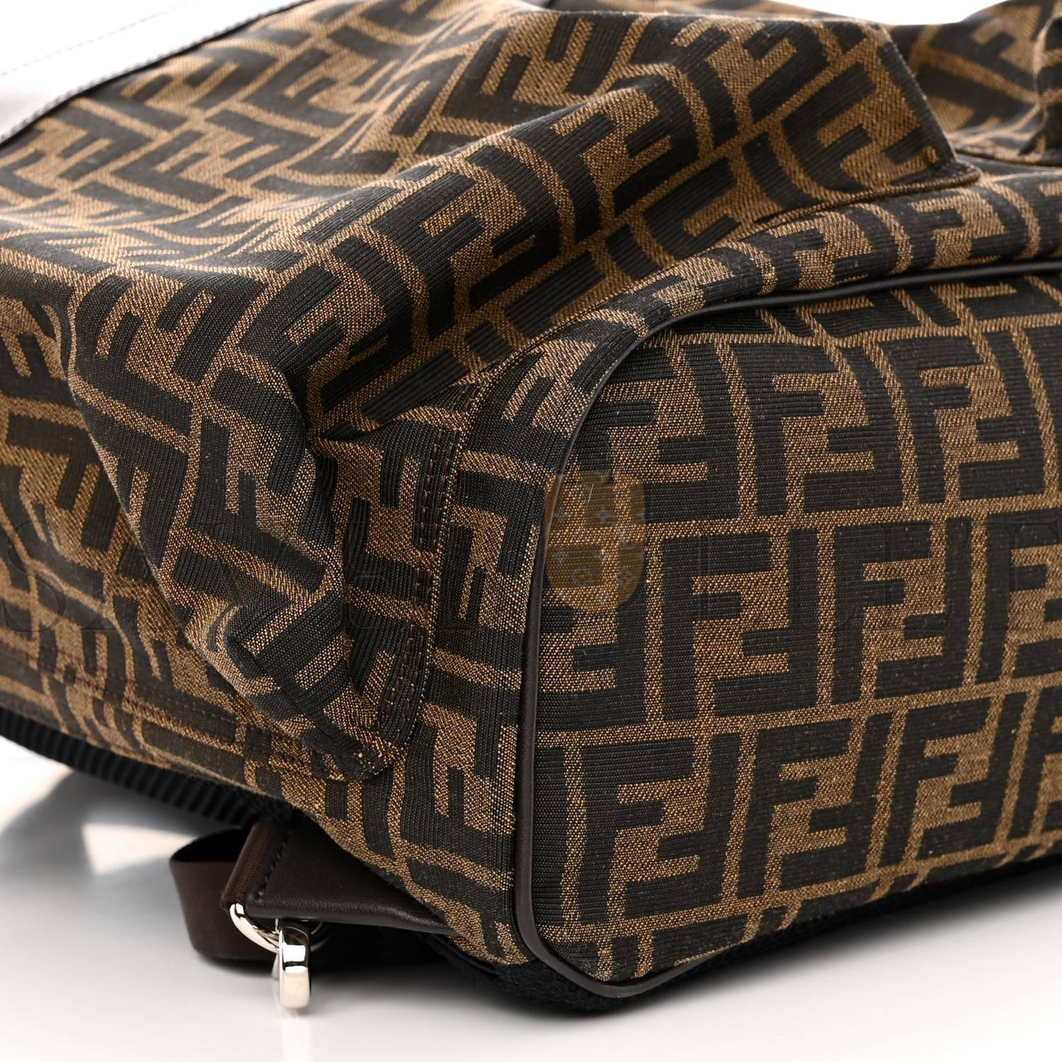 FENDI RECYCLED FABRIC JACQUARD VITELLO ASTRO FF 1974 LARGE FENDI STRIKE BACKPACK TOBACCO MORO EBANO (46*34*15cm) FENDI RECYCLED FABRIC JACQUARD VITELLO ASTRO FF 1974 LARGE FENDI STRIKE BACKPACK TOBACCO MORO EBANO (46*34*15cm)