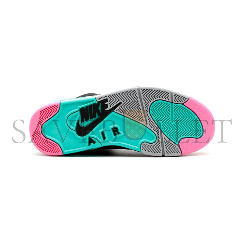 NIKE AIR COMMAND FORCE SPURS 684715-001