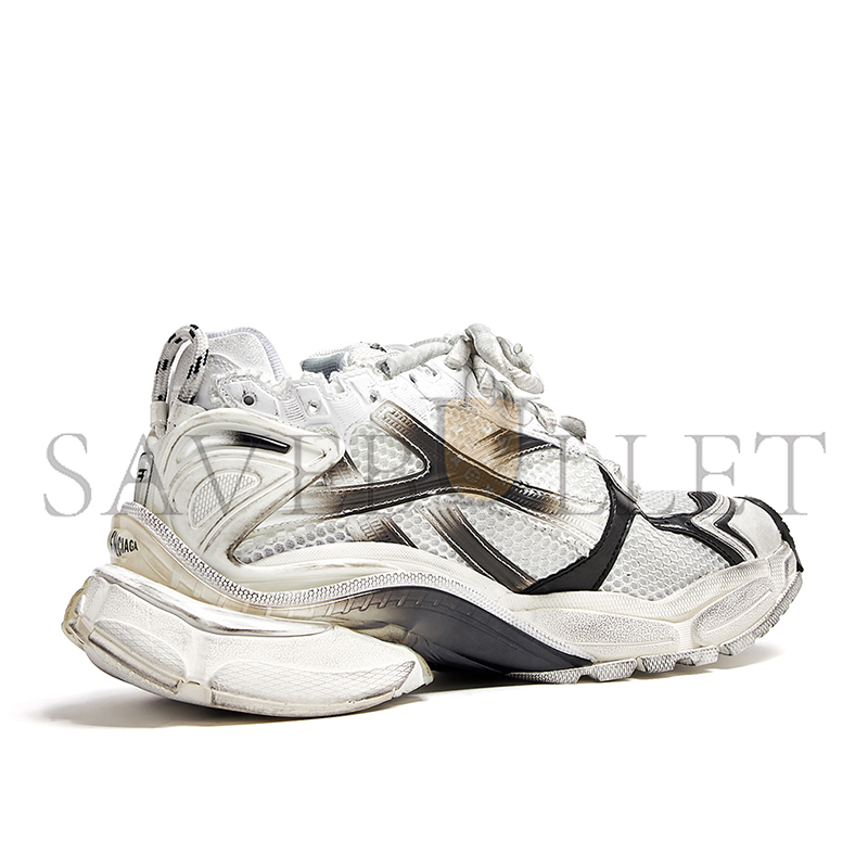 BALENCIAGA RUNNER GRADIENT SNEAKERS 772774WRUNG9010