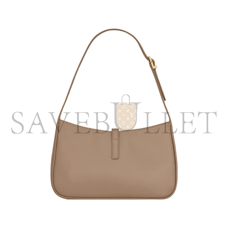 YSL LE 5 À 7 IN SMOOTH LEATHER 6572282R20J2346 (23*16*6.5cm)