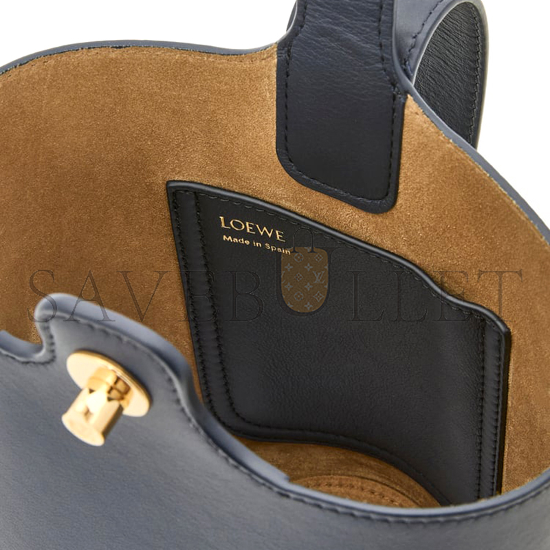 LOEWE MINI PEBBLE BUCKET IN NAPPA CALFSKIN AANBBBMX18 (16*16*19.5cm) LOEWE MINI PEBBLE BUCKET IN NAPPA CALFSKIN AANBBBMX18 (16*16*19.5cm)