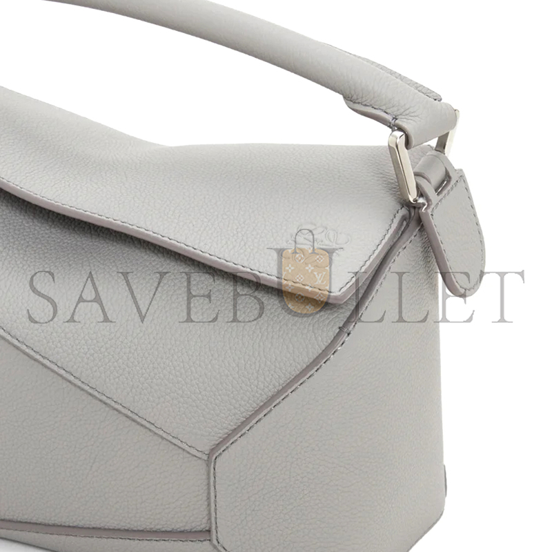 LOEWE SMALL PUZZLE BAG IN SOFT GRAINED CALFSKIN A510P60X30-1150 (24*16.5*10.5cm) LOEWE SMALL PUZZLE BAG IN SOFT GRAINED CALFSKIN A510P60X30-1150 (24*16.5*10.5cm)
