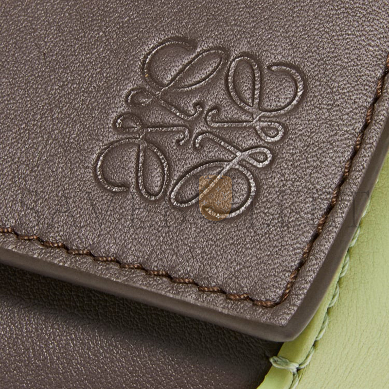 LOEWE SMALL PUZZLE BAG IN CLASSIC CALFSKIN AND SUEDE A510P60X94-4522 (24*16.5*10.5cm) LOEWE SMALL PUZZLE BAG IN CLASSIC CALFSKIN AND SUEDE A510P60X94-4522 (24*16.5*10.5cm)