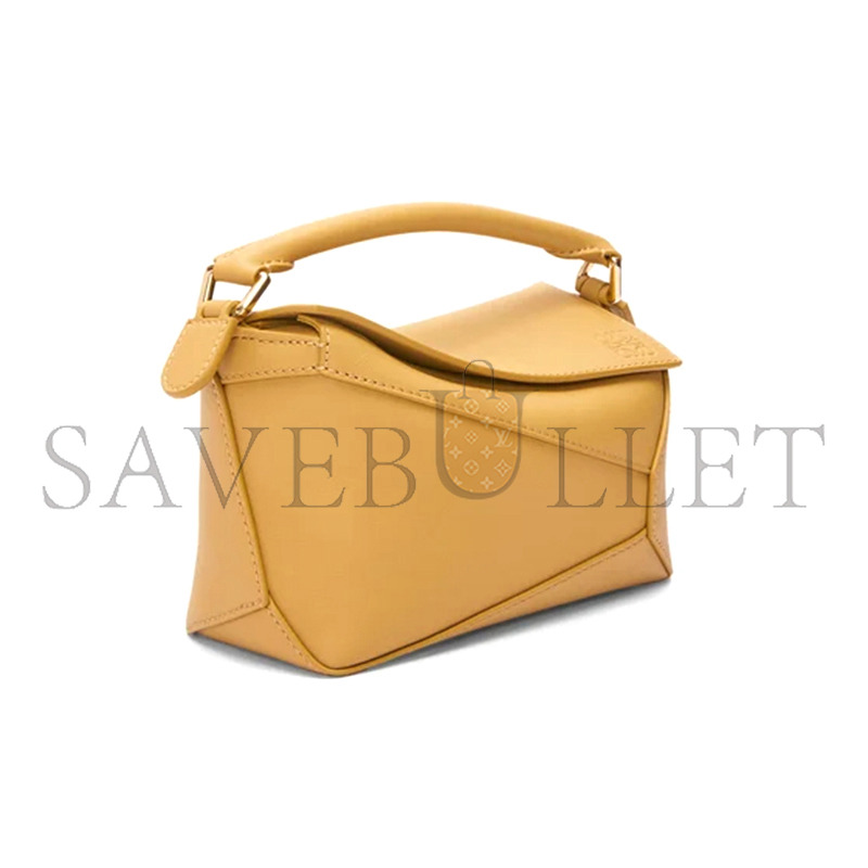 LOEWE MINI PUZZLE EDGE BAG IN CLASSIC CALFSKIN A510P88X26-6715 (18*12.5*8cm) LOEWE MINI PUZZLE EDGE BAG IN CLASSIC CALFSKIN A510P88X26-6715 (18*12.5*8cm)
