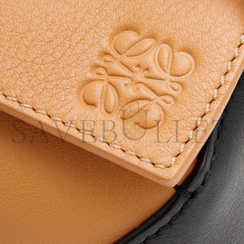 LOEWE MINI PUZZLE EDGE BAG IN CLASSIC CALFSKIN A510P88X30-621 (18*12.5*8cm) LOEWE MINI PUZZLE EDGE BAG IN CLASSIC CALFSKIN A510P88X30-621 (18*12.5*8cm)