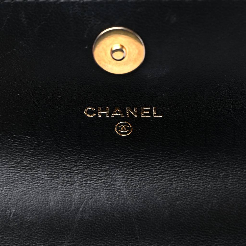CHANEL LAMBSKIN QUILTED CHAIN TOP HANDLE CLUTCH WITH CHAIN BLACK GOLD HARDWARE (13*10*6cm) CHANEL LAMBSKIN QUILTED CHAIN TOP HANDLE CLUTCH WITH CHAIN BLACK GOLD HARDWARE (13*10*6cm)
