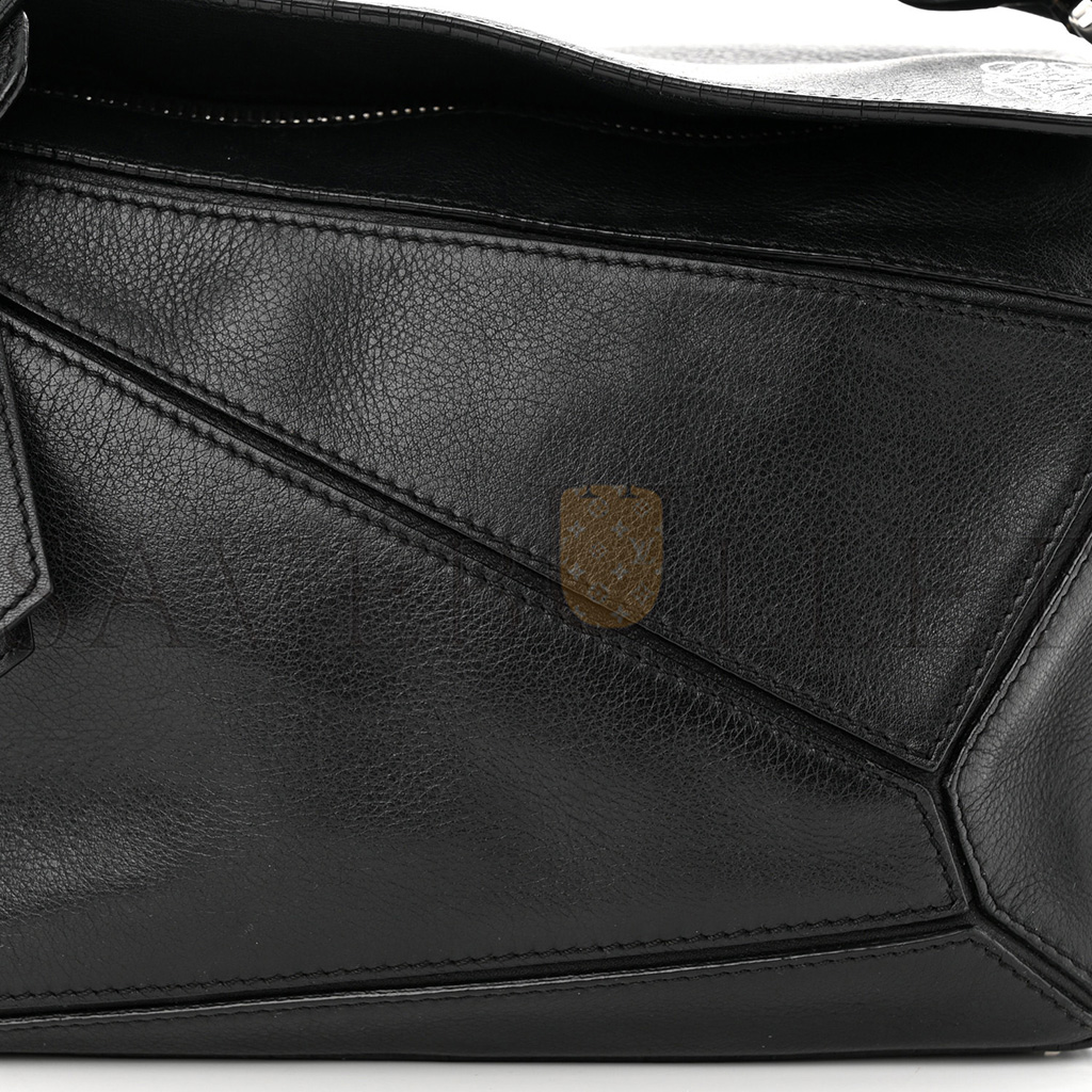 LOEWE CALFSKIN SMALL PUZZLE BAG BLACK (24*16.5*10.5cm) LOEWE CALFSKIN SMALL PUZZLE BAG BLACK (24*16.5*10.5cm)