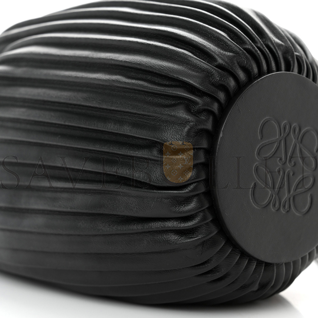 LOEWE LAMBSKIN PLEATED BRACELET POUCH SHOULDER BAG BLACK (25*9*9cm) LOEWE LAMBSKIN PLEATED BRACELET POUCH SHOULDER BAG BLACK (25*9*9cm)