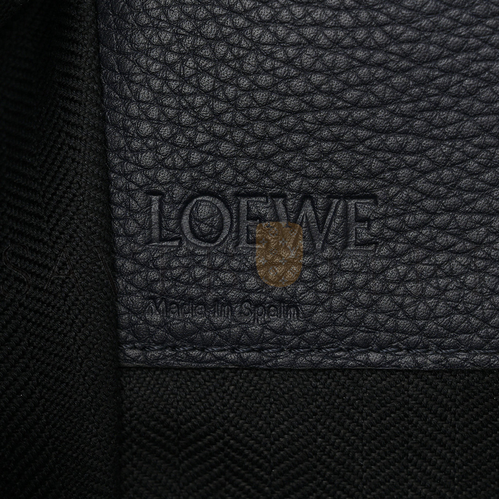 LOEWE CALFSKIN MEDIUM HAMMOCK SHOULDER BAG BLACK (33*31*17cm) LOEWE CALFSKIN MEDIUM HAMMOCK SHOULDER BAG BLACK (33*31*17cm)