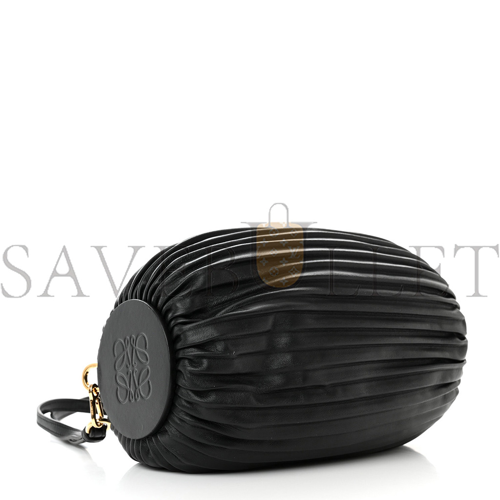 LOEWE LAMBSKIN PLEATED BRACELET POUCH SHOULDER BAG BLACK (25*9*9cm) LOEWE LAMBSKIN PLEATED BRACELET POUCH SHOULDER BAG BLACK (25*9*9cm)