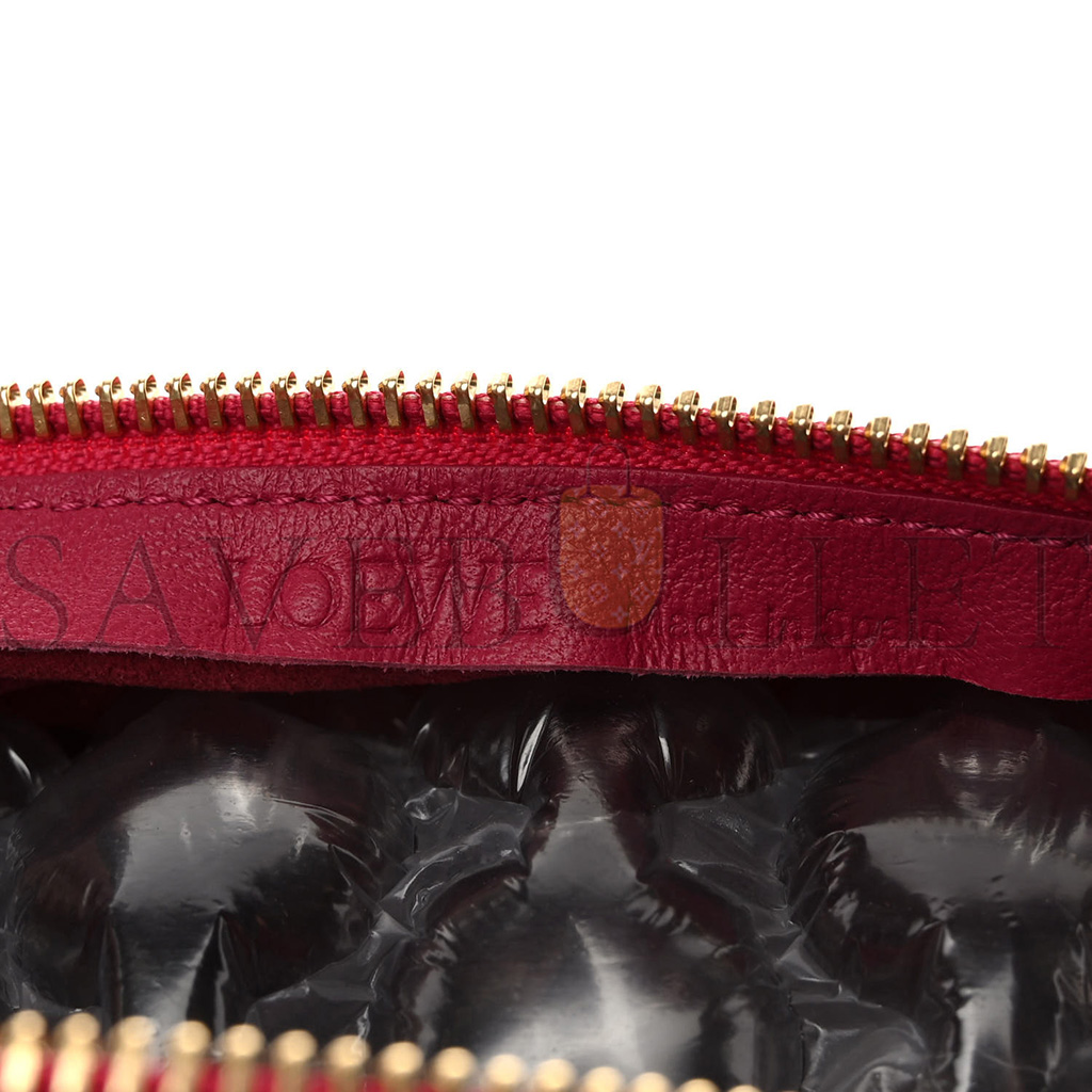 LOEWE LAMBSKIN PLEATED BRACELET POUCH SHOULDER BAG ROUGE BLOSSOMS (25*10*10cm) LOEWE LAMBSKIN PLEATED BRACELET POUCH SHOULDER BAG ROUGE BLOSSOMS (25*10*10cm)