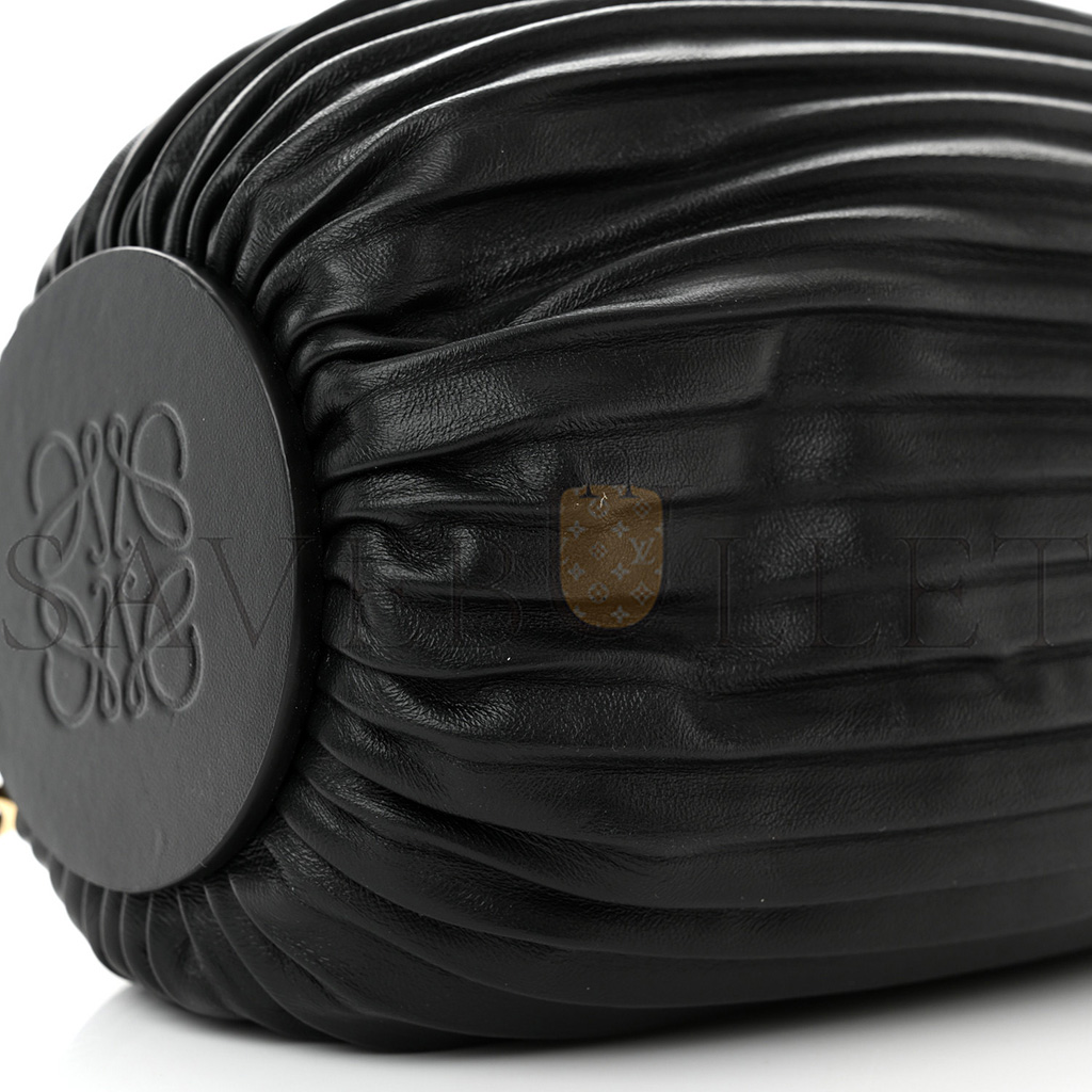 LOEWE LAMBSKIN PLEATED BRACELET POUCH SHOULDER BAG BLACK (25*9*9cm) LOEWE LAMBSKIN PLEATED BRACELET POUCH SHOULDER BAG BLACK (25*9*9cm)