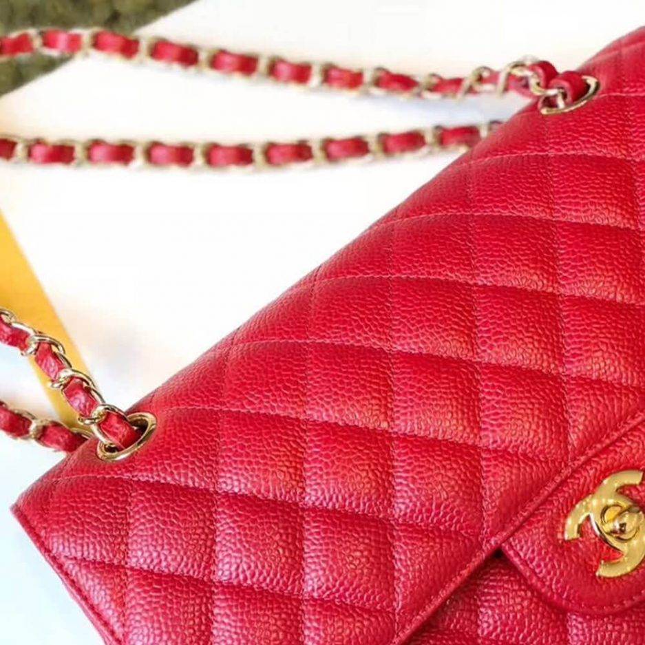 CHANEL CLASSIC FLAP SMALL RED CAVIAR LEATHER GOLD HARDWARE (23*14.5*6cm) CHANEL CLASSIC FLAP SMALL RED CAVIAR LEATHER GOLD HARDWARE (23*14.5*6cm)
