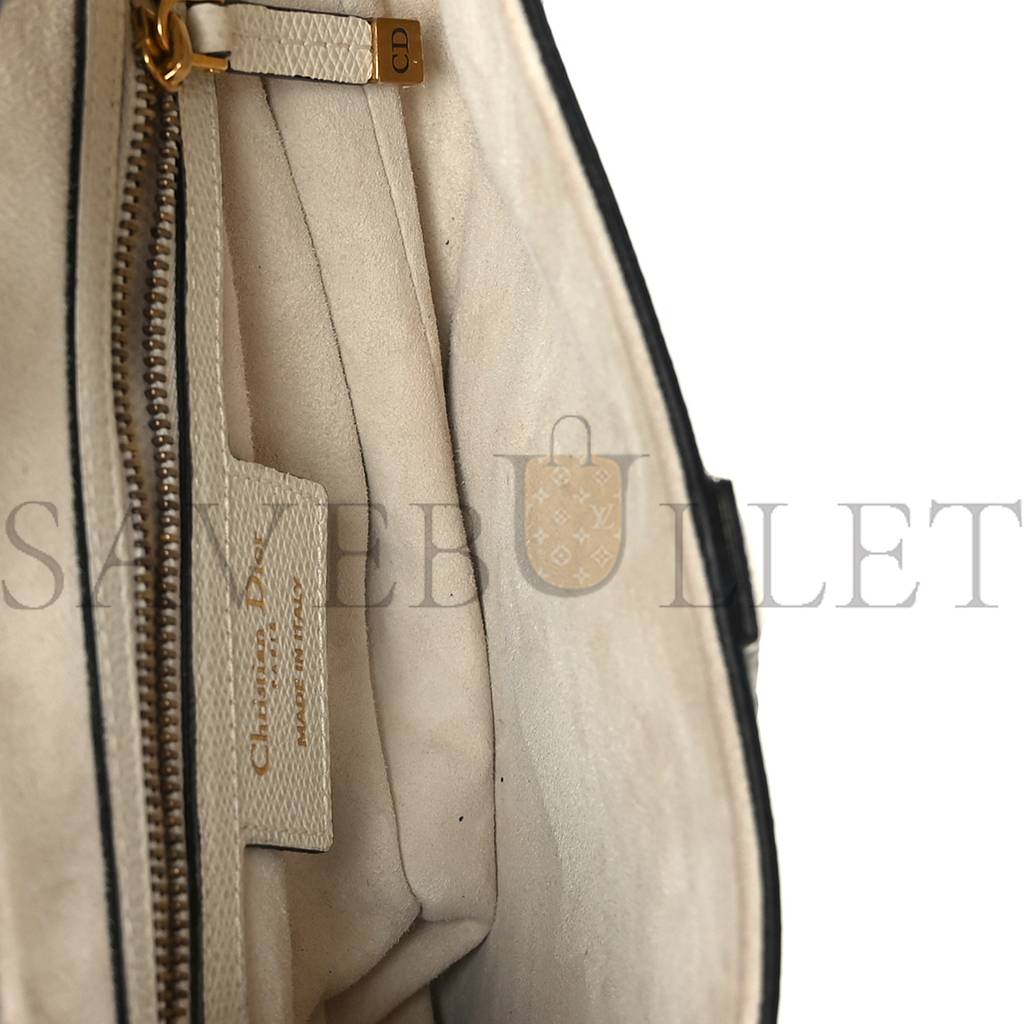 DIOR GRAINED CALFSKIN SADDLE BAG WHITE (24*20*7cm) DIOR GRAINED CALFSKIN SADDLE BAG WHITE (24*20*7cm)