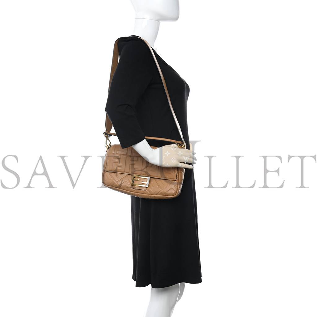 FENDI NAPPA FF 1974 EMBOSSED BAGUETTE MIELE SCURO (25*17*5cm) FENDI NAPPA FF 1974 EMBOSSED BAGUETTE MIELE SCURO (25*17*5cm)