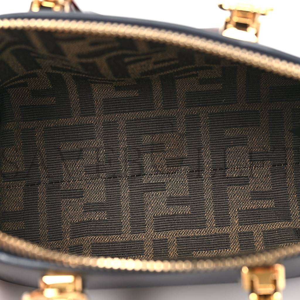 FENDI VITELLO KING PLEXIGLASS LOGO EMBOSSED MINI BY THE WAY TOP HANDLE BOSTON BAG BLACK (18*10*9cm) FENDI VITELLO KING PLEXIGLASS LOGO EMBOSSED MINI BY THE WAY TOP HANDLE BOSTON BAG BLACK (18*10*9cm)
