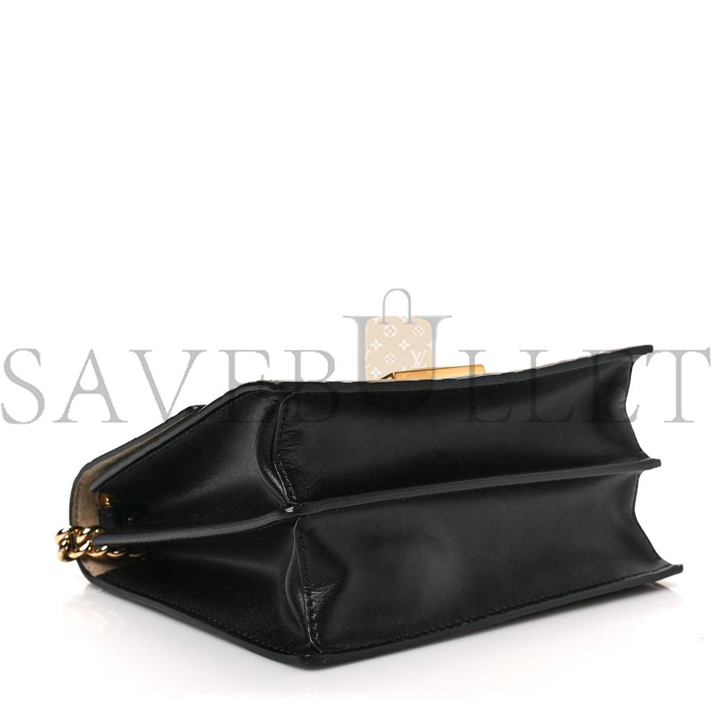 FENDI VITELLO LIBERTY BI-COLOR FF 1974 EMBOSSED SMALL KAN U SHOULDER BAG MAYA BLACK (19*15*8cm) FENDI VITELLO LIBERTY BI-COLOR FF 1974 EMBOSSED SMALL KAN U SHOULDER BAG MAYA BLACK (19*15*8cm)