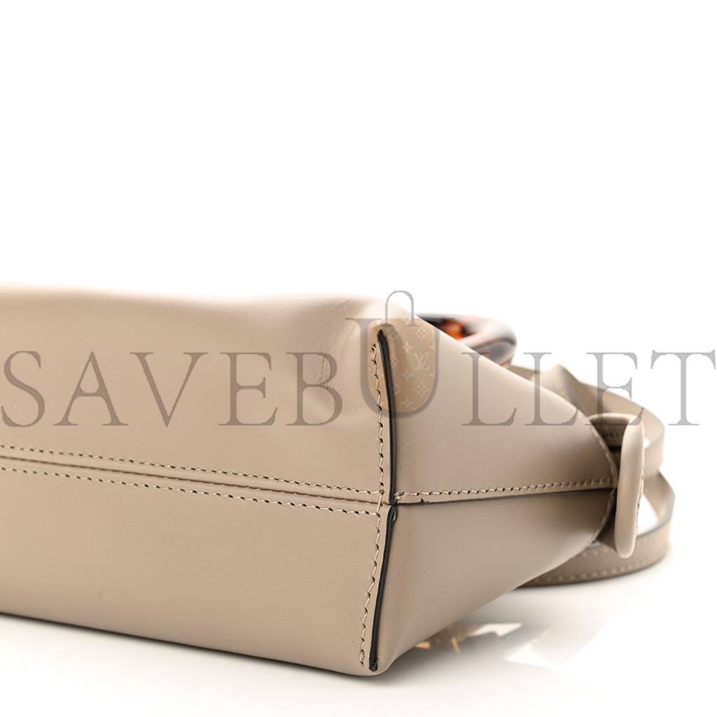 FENDI VITELLO KING PLEXIGLASS LOGO EMBOSSED MINI BY THE WAY TOP HANDLE BOSTON BAG TORTORA (18*11*8cm) FENDI VITELLO KING PLEXIGLASS LOGO EMBOSSED MINI BY THE WAY TOP HANDLE BOSTON BAG TORTORA (18*11*8cm)